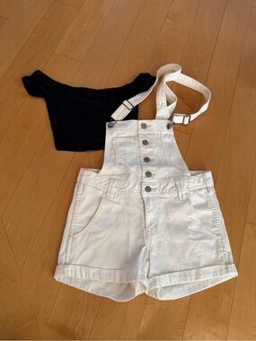 H&M Black Top with White Denim Overall Shorts Set